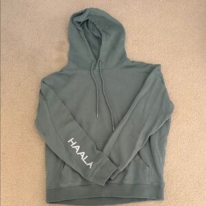 Haala Women’s Pullover Hoodie in Sage Green